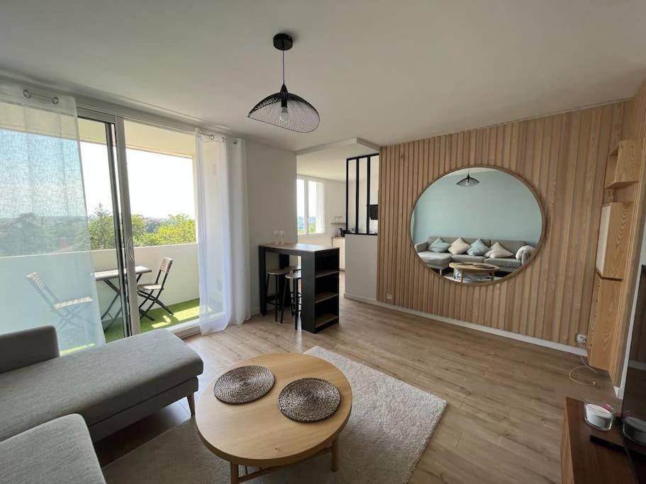 Le Calme - Design - Vue Panoramique Sur La Saone Διαμέρισμα Caluire-et-Cuire Εξωτερικό φωτογραφία
